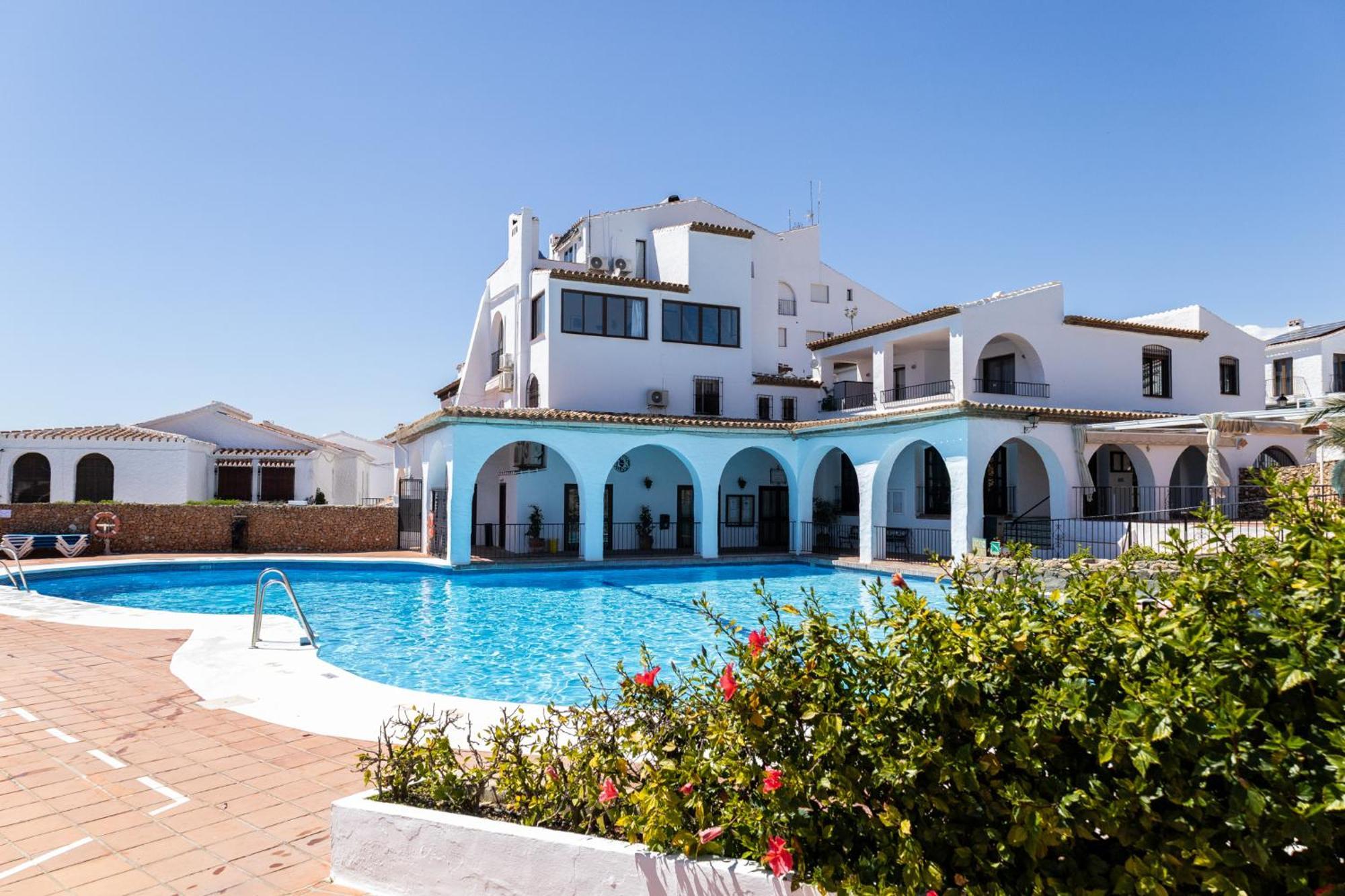 Capistrano Village B, 1 Bedroom + Free Wi-Fi Nerja Ngoại thất bức ảnh