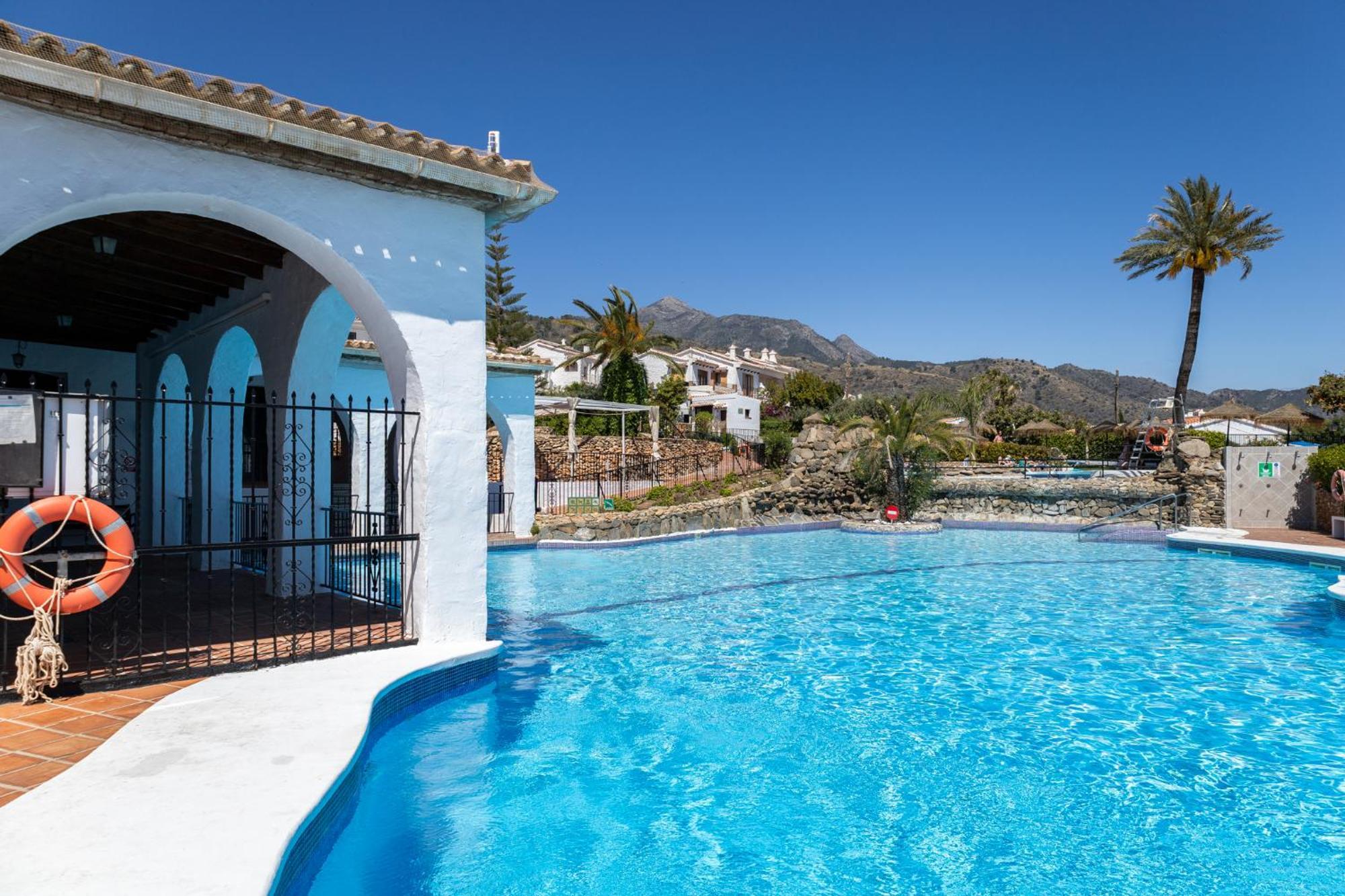 Capistrano Village B, 1 Bedroom + Free Wi-Fi Nerja Ngoại thất bức ảnh