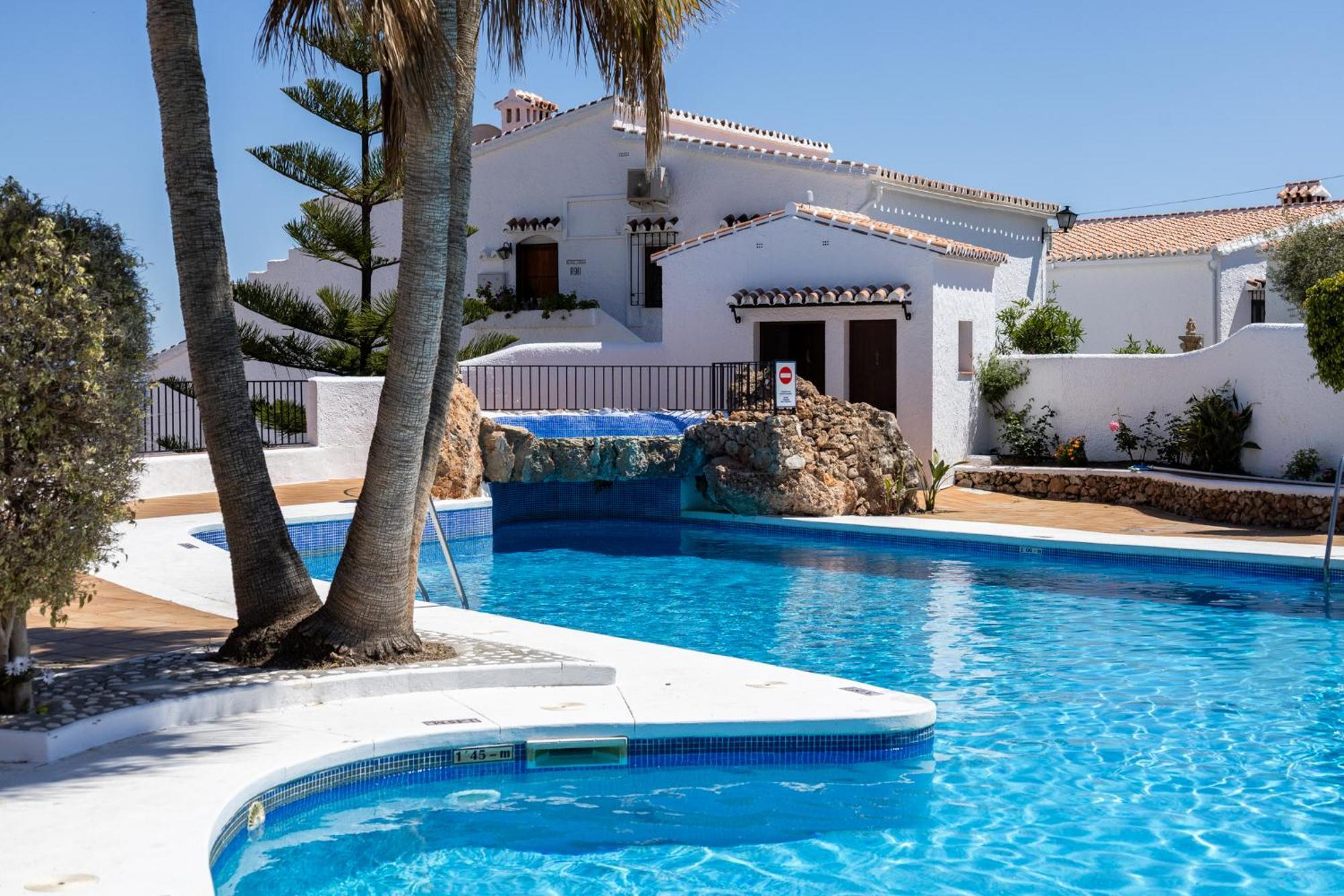 Capistrano Village B, 1 Bedroom + Free Wi-Fi Nerja Ngoại thất bức ảnh