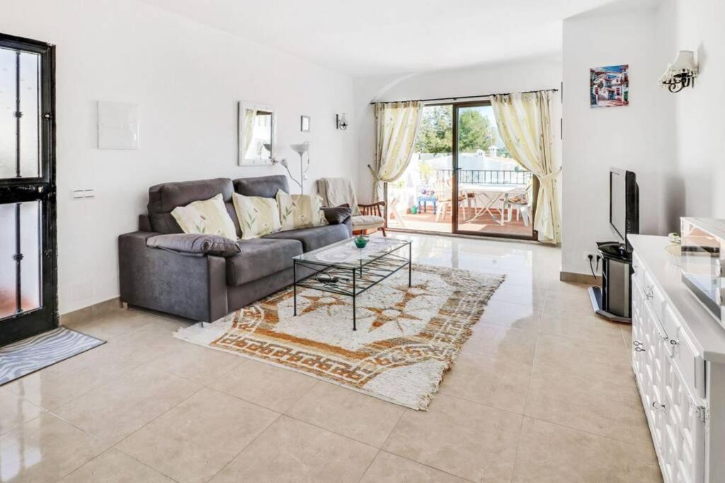 Capistrano Village B, 1 Bedroom + Free Wi-Fi Nerja Ngoại thất bức ảnh